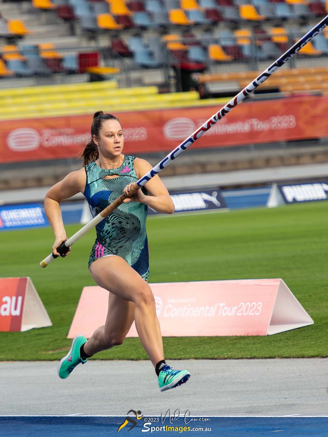 Olivia McTaggart, Women's Pole Vault